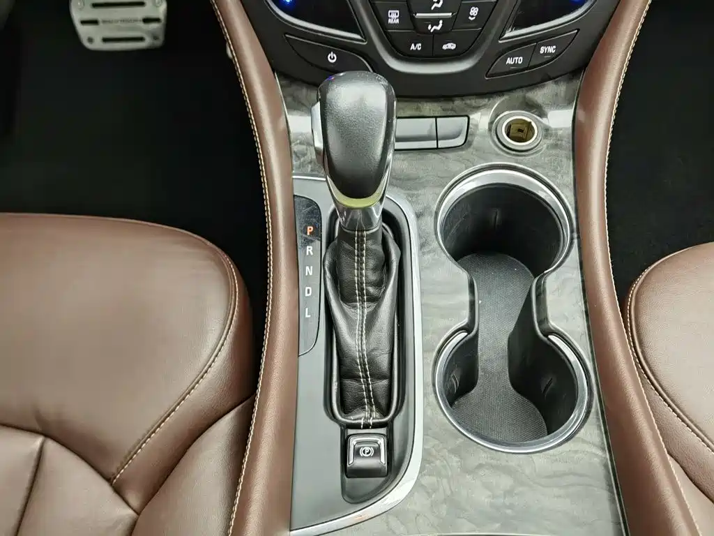 Buick Envision Plus 2015 — фото 13