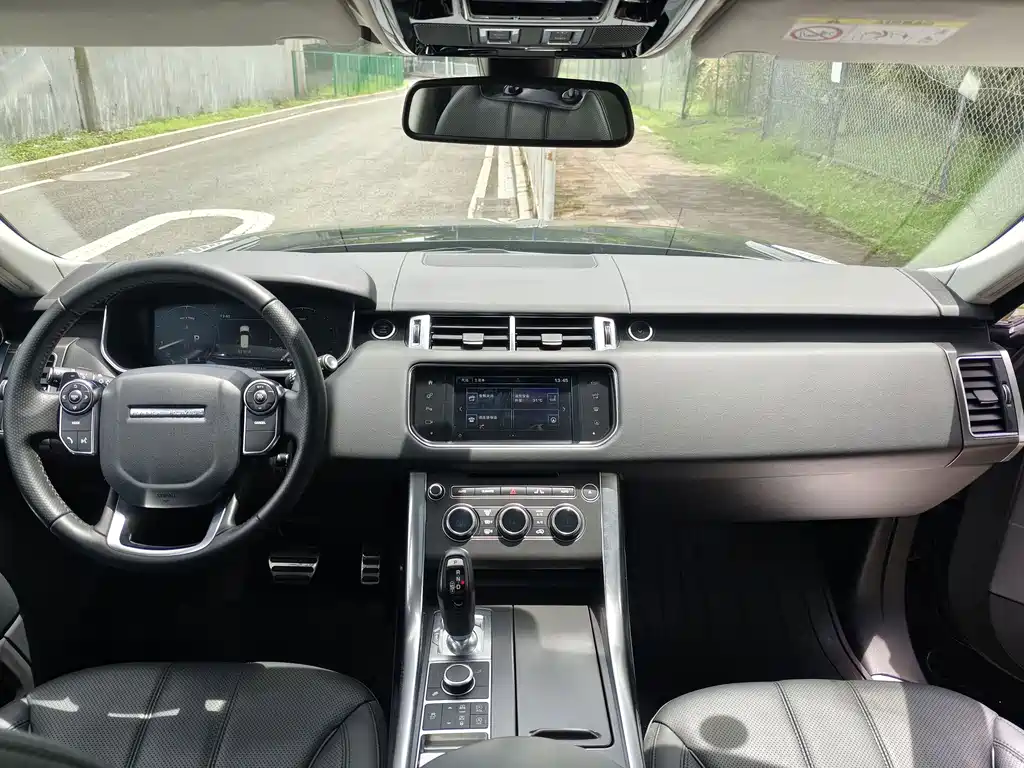 Land Rover Range Rover Sport 2016 — фото 11