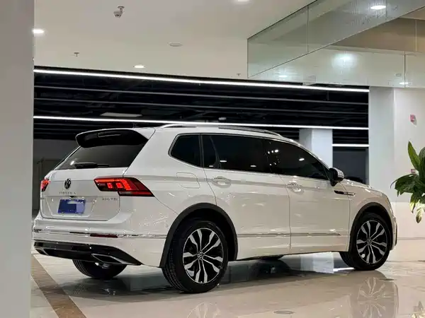 Volkswagen Tiguan L 2021