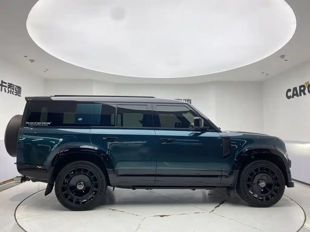 Land Rover Defender 2025 — фото 4