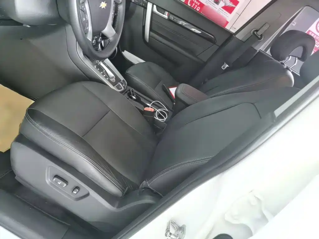Chevrolet Captiva 2017 — фото 15