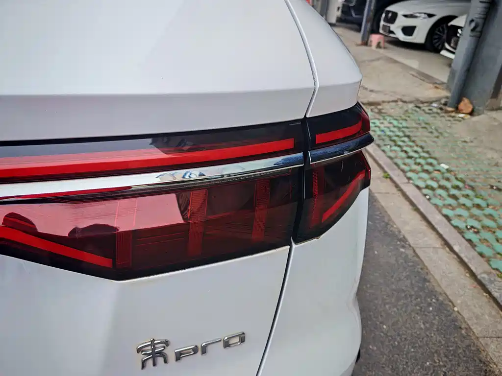 BYD Pro New Energy 2022 — фото 12