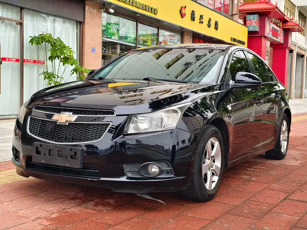 Chevrolet Cruze 2014 — фото 1