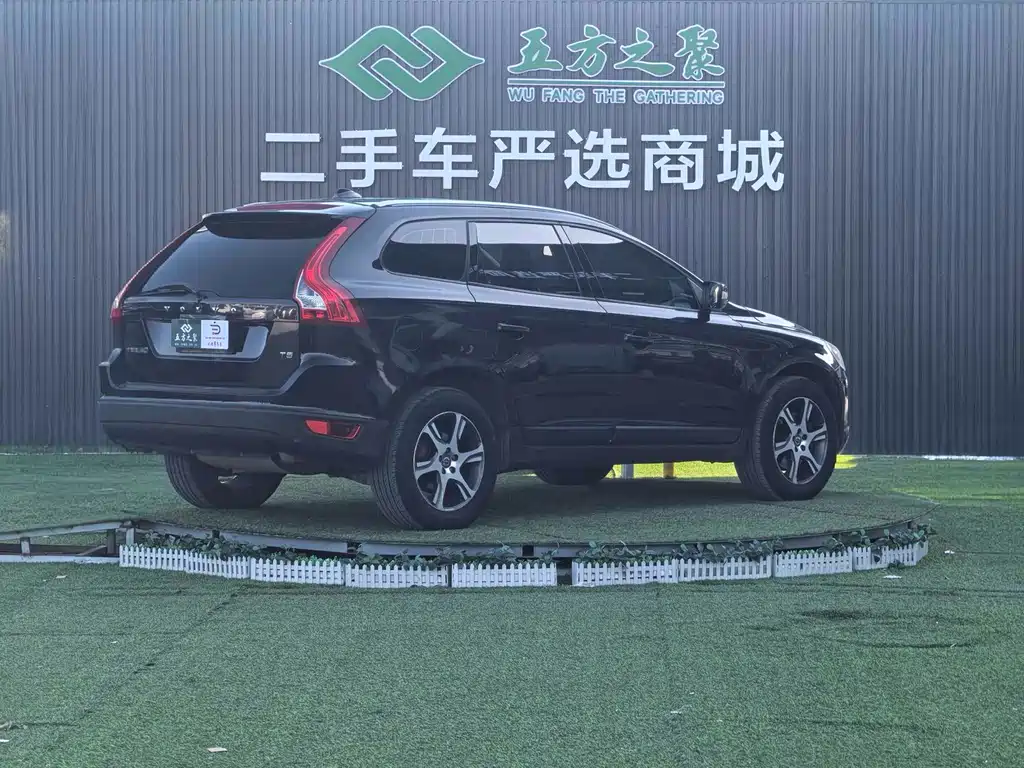 Volvo XC60 2013 — фото 19