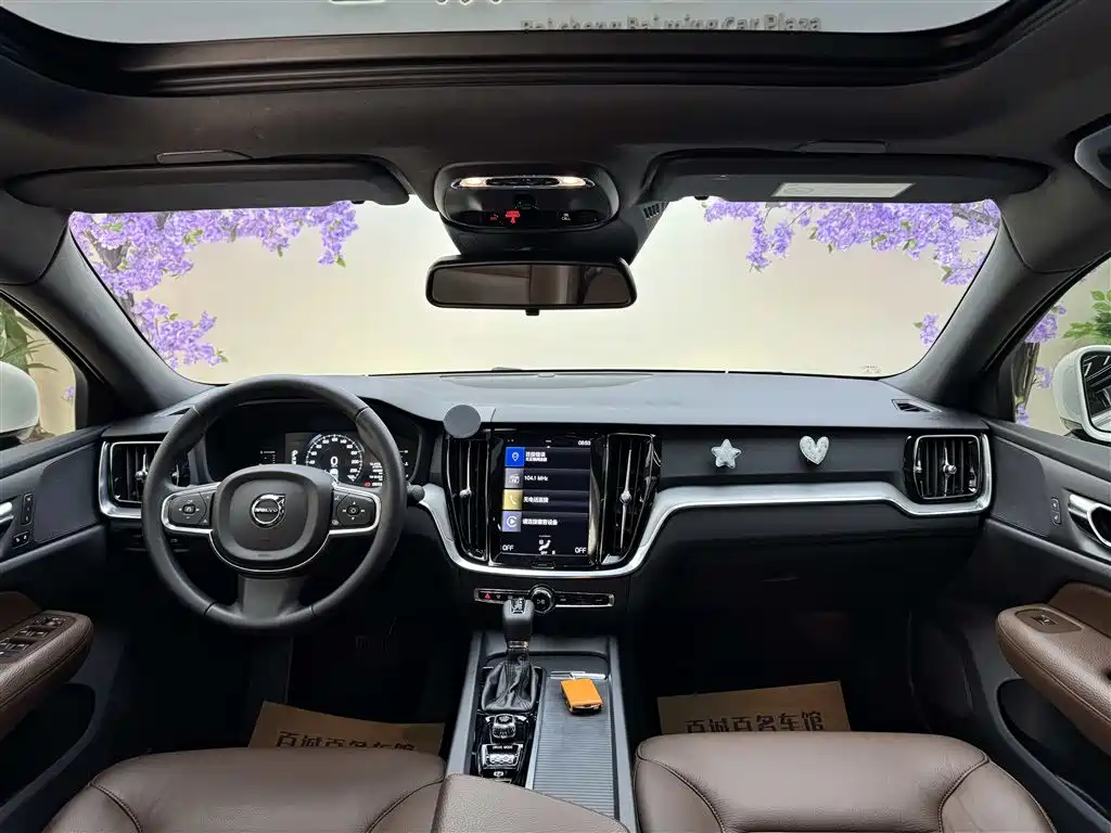 Volvo S60 2021 — фото 14