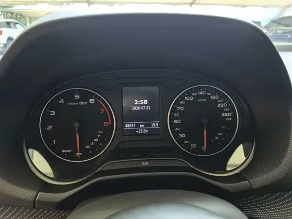 Audi Q2L 2022