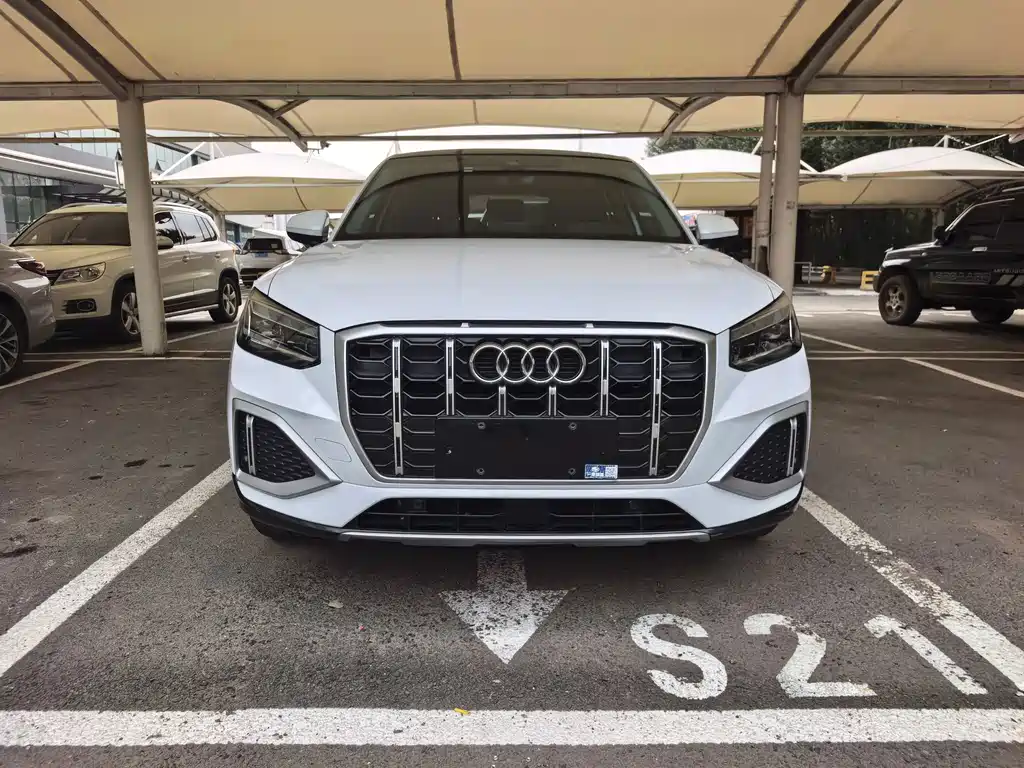 Audi Q2L 2022