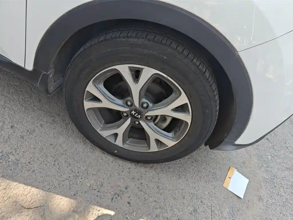 Kia KX3 2015 — фото 26