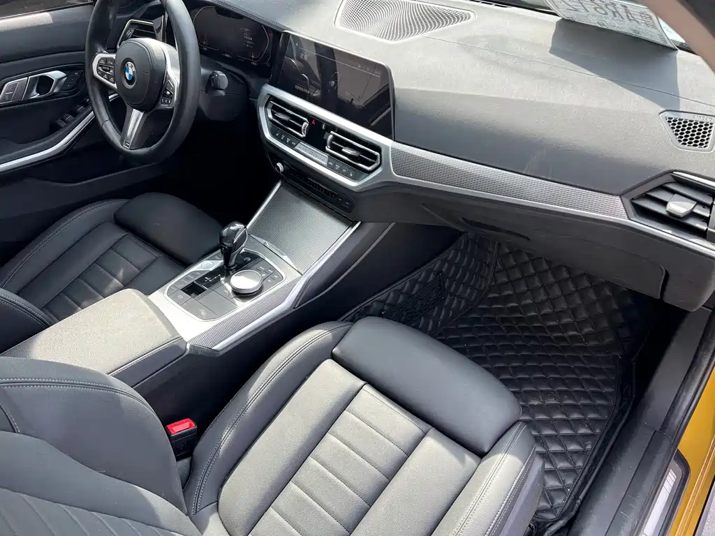 BMW 3 Series 2021 — фото 10