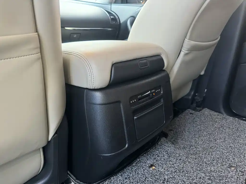 Nissan Patrol 2019 — фото 15