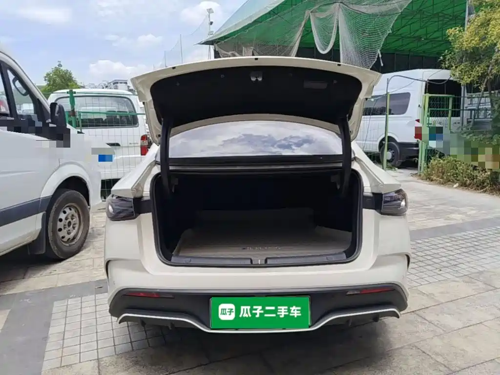 BYD Seal 06 2025 — фото 19
