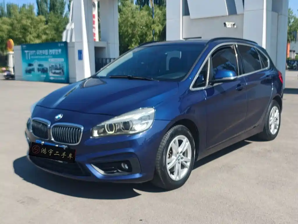 BMW 2 Series Station Wagon 2018 — фото 1