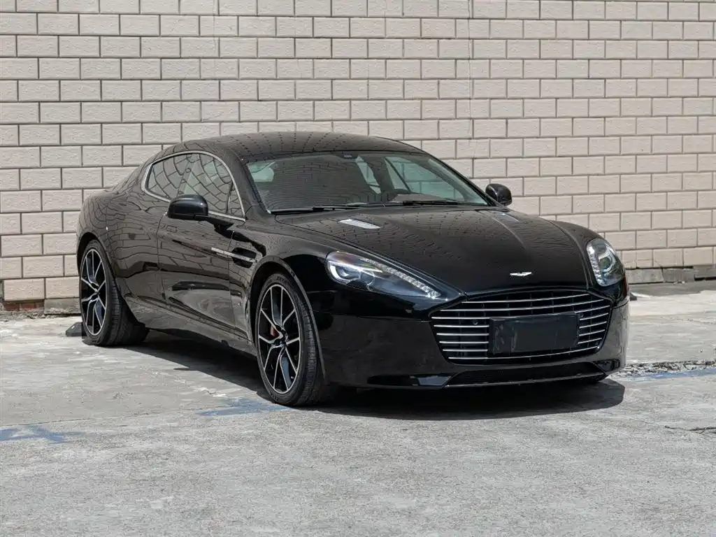 Aston Martin Rapide 2019 — фото 3