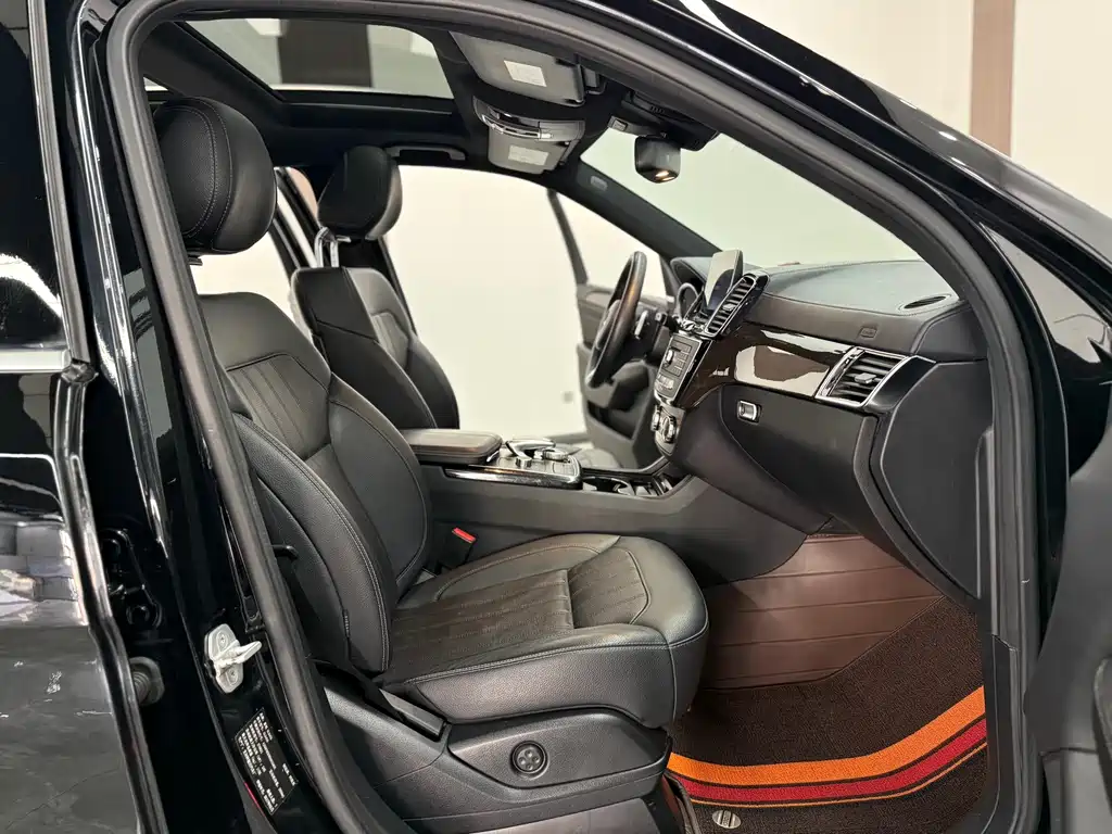 Mercedes-Benz GLS 2017 — фото 22