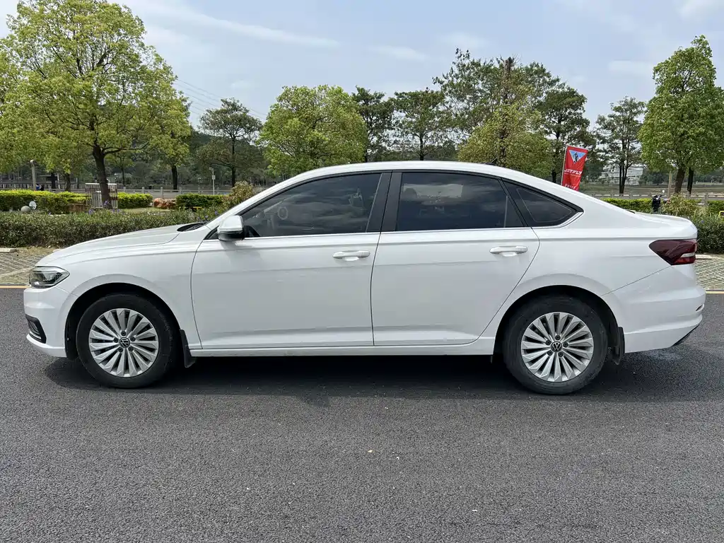 Volkswagen Lavida 2022
