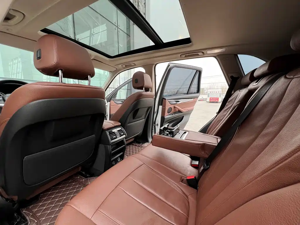 BMW X5 2015 — фото 11