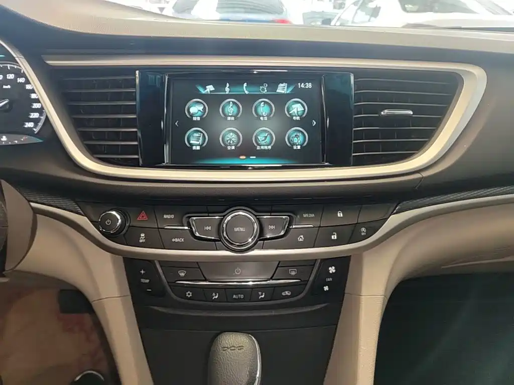 Buick Excelle 2019 — фото 13