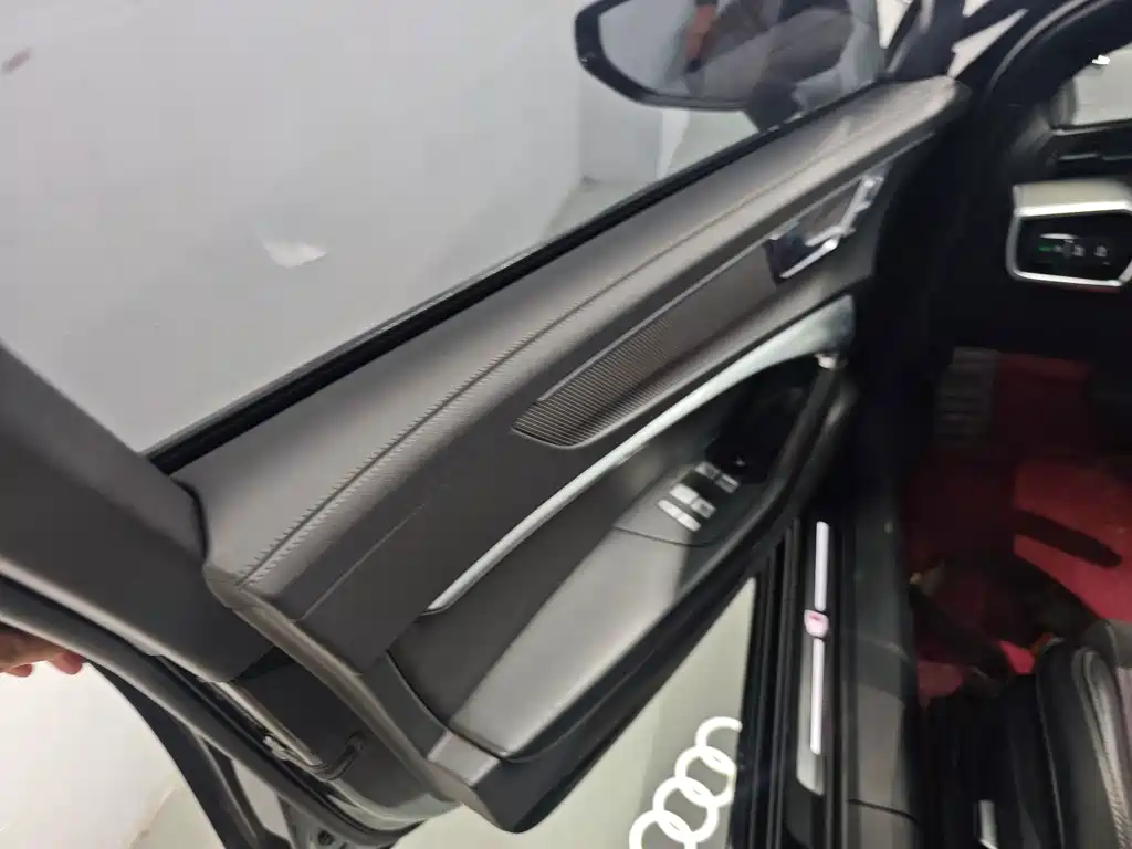 Audi A6L 2023