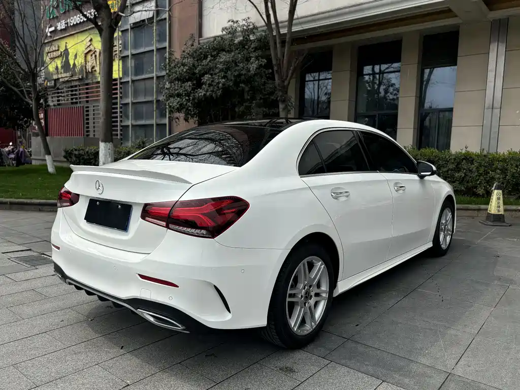 Mercedes-Benz A-Class 2021 — фото 10
