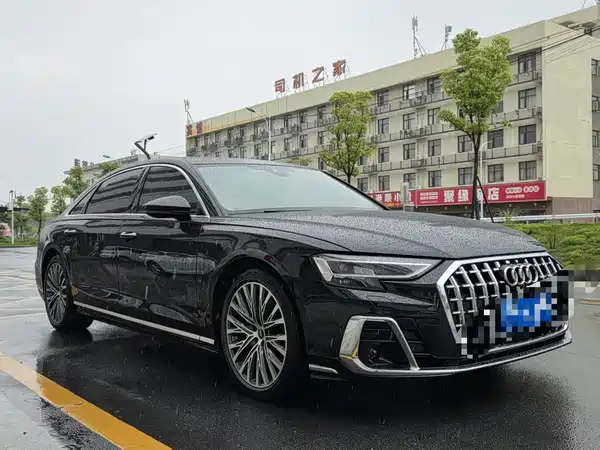 Audi A8 2022