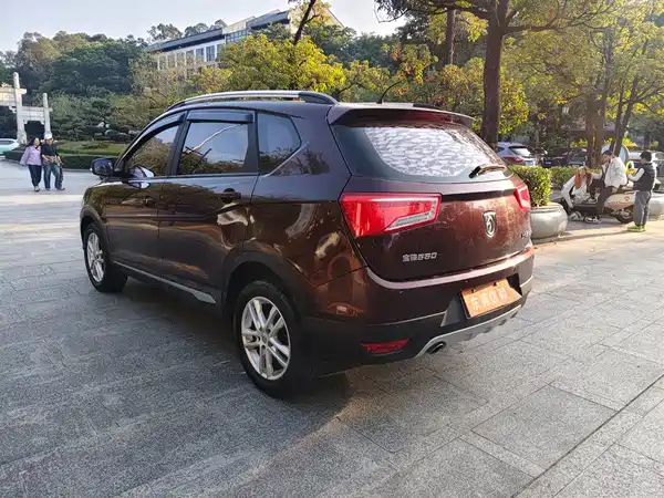 Baojun 560 2015