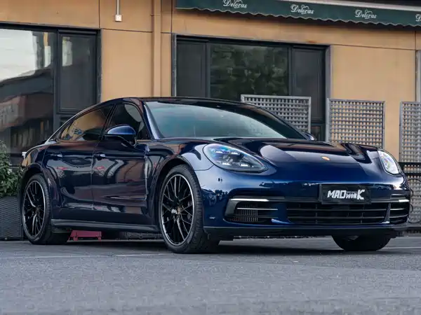 Porsche Panamera 2019