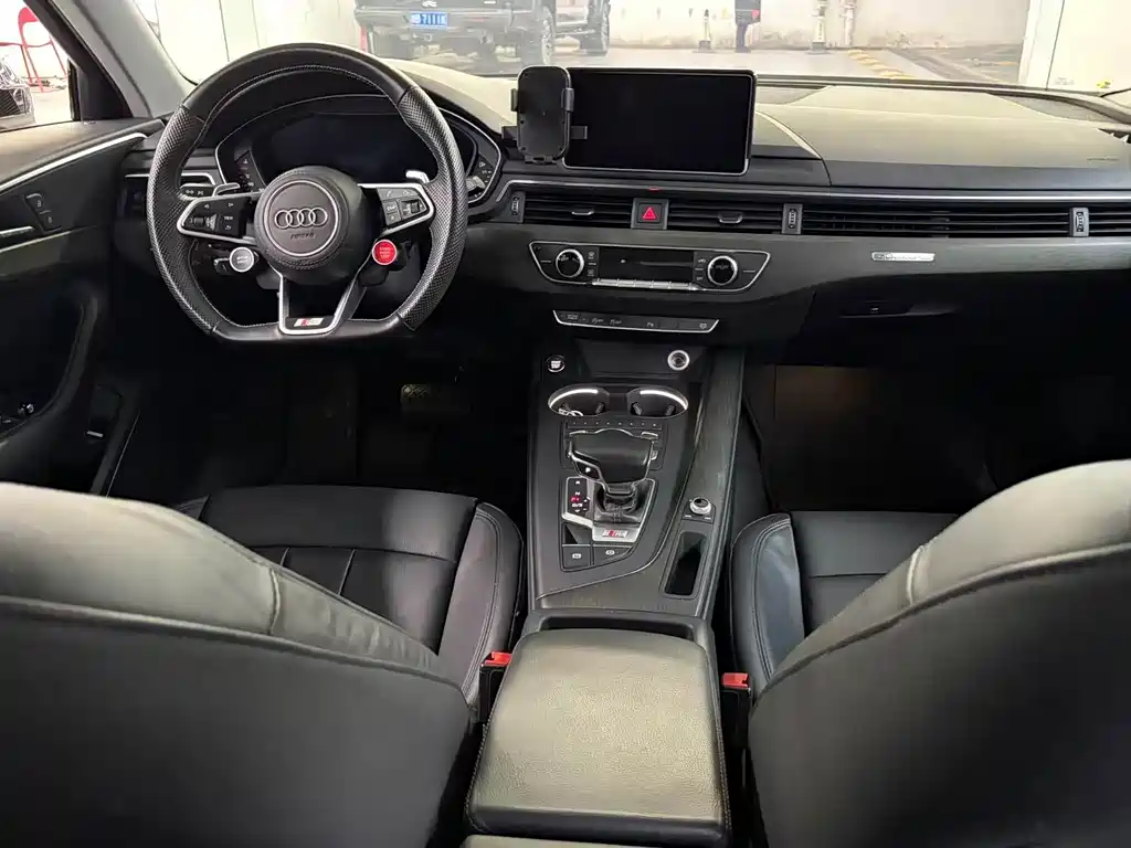 Audi A4L 2017 — фото 7