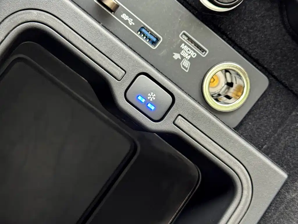 Land Rover Sport 2022 — фото 21