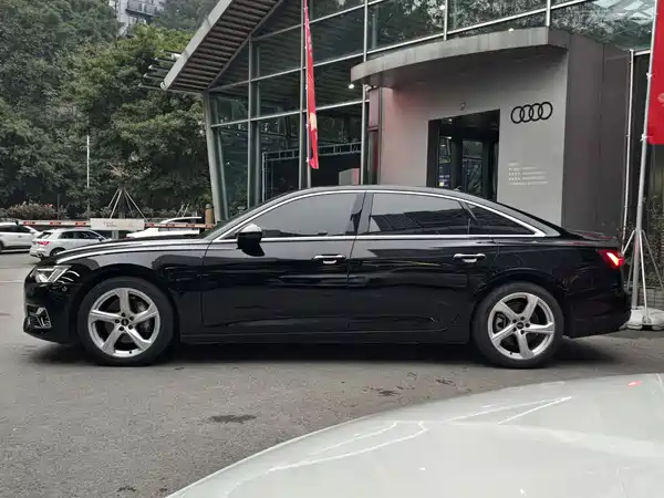 Audi A6L 2023