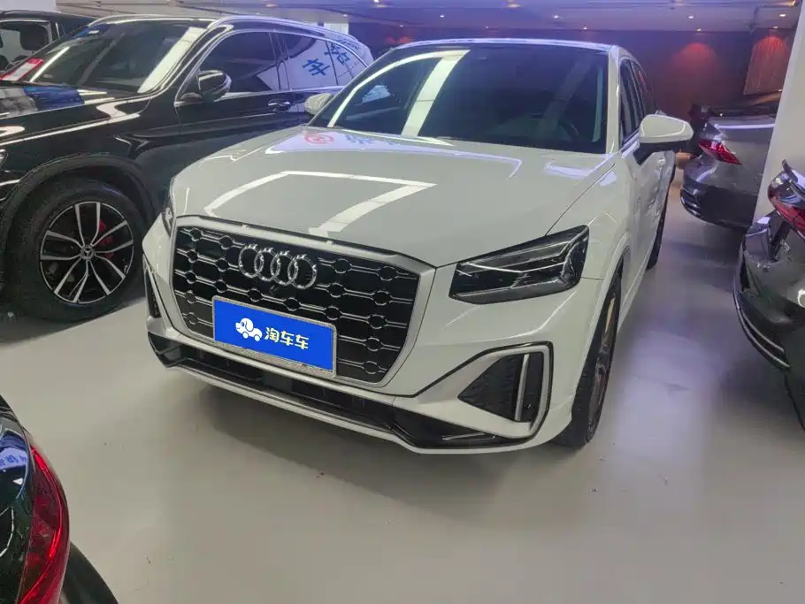 Audi Q2L 2022