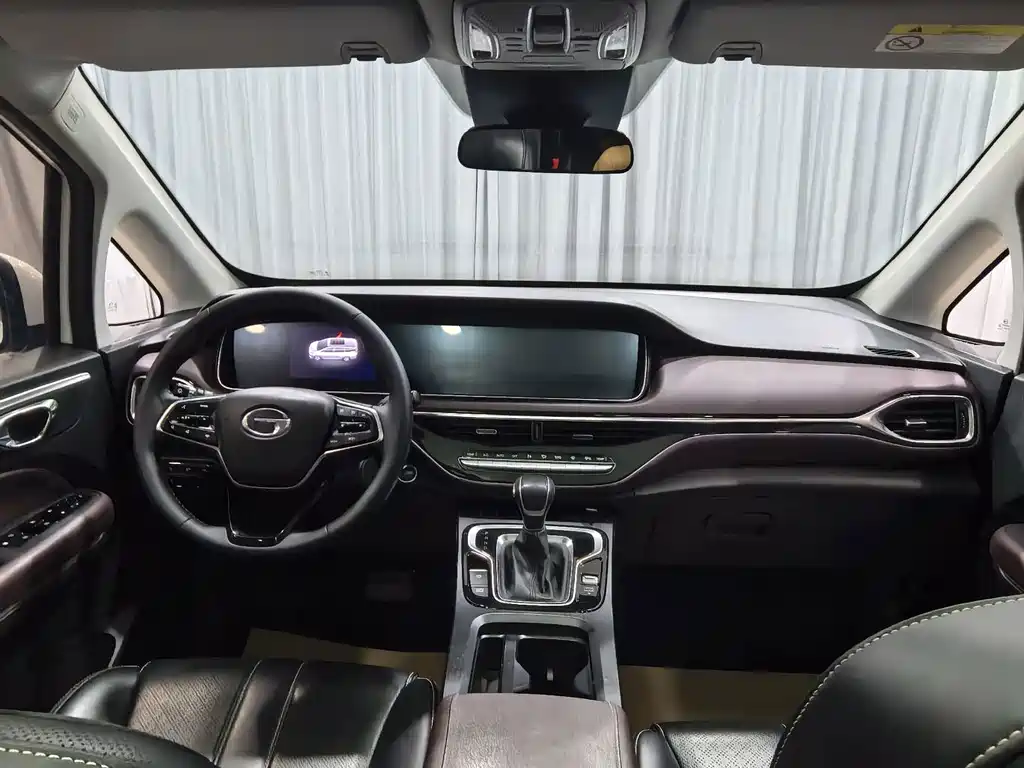GAC Trumpchi M6 2022 — фото 13