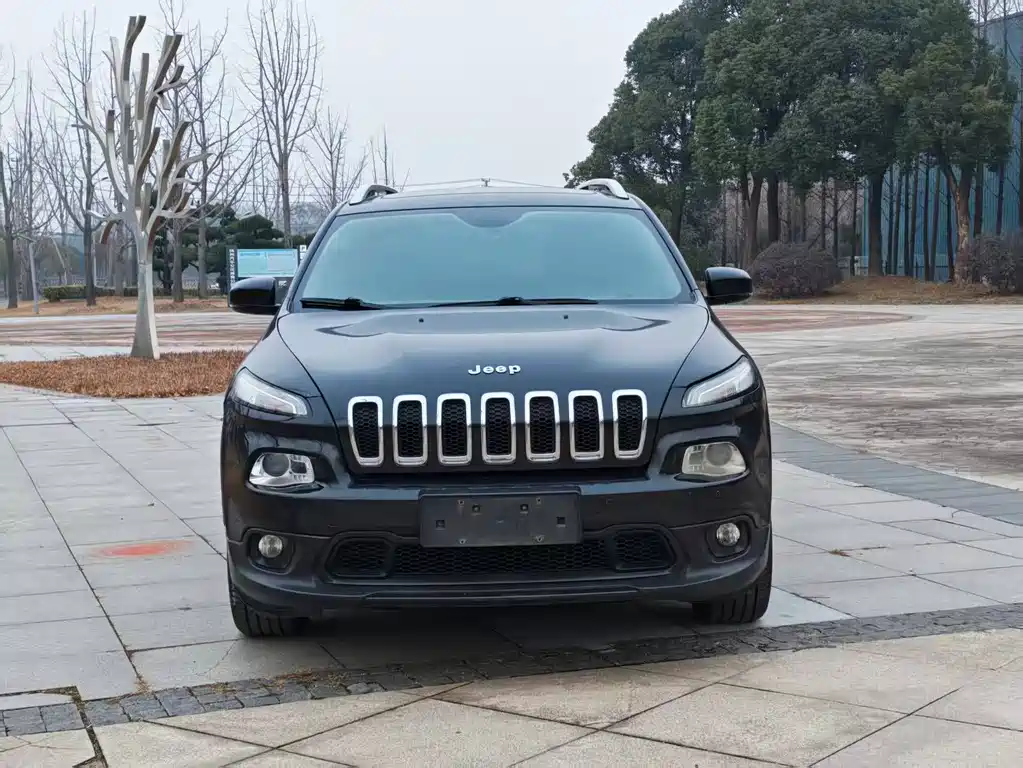 Jeep Cherokee 2016 — фото 2