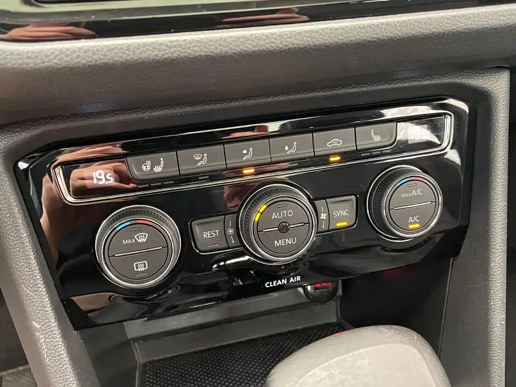 Volkswagen Tiguan L 2018 — фото 12