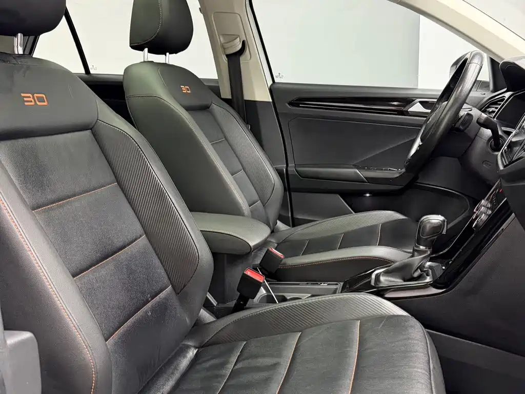 Volkswagen T-Roc 2022 — фото 12