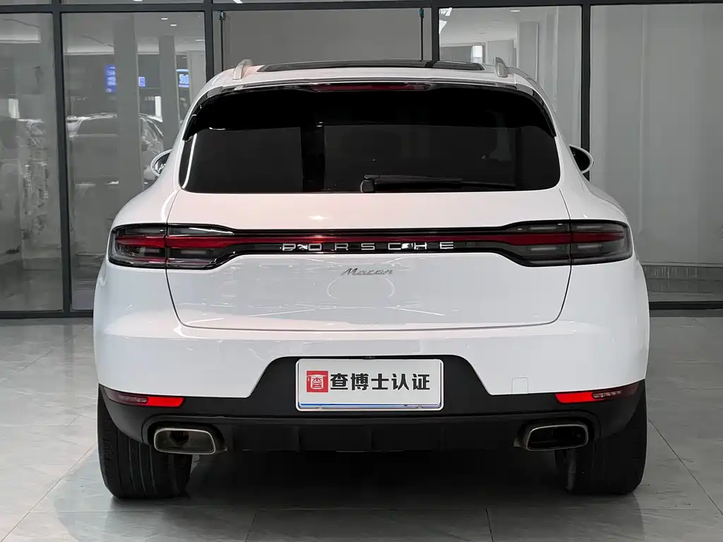 Porsche Macan 2021 — фото 11