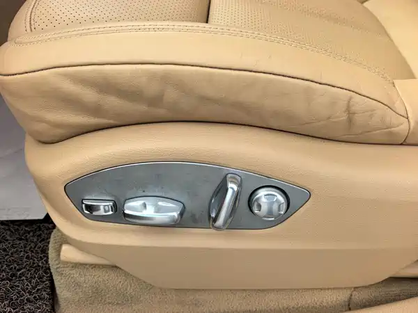 Porsche Cayenne 2012