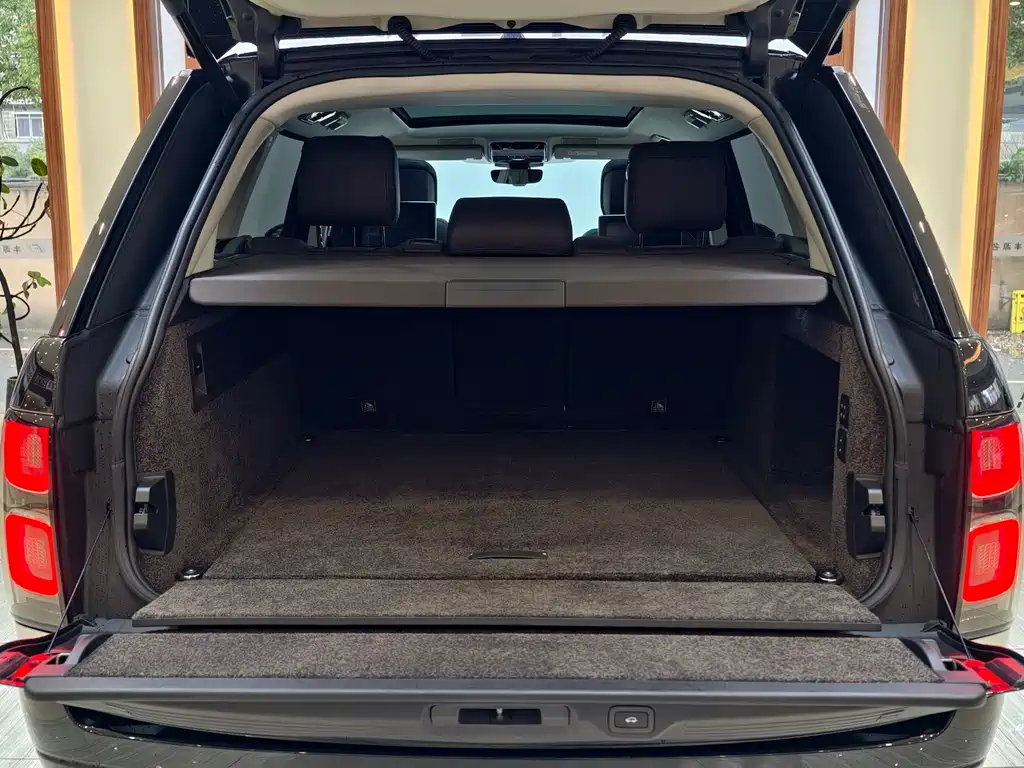 Land Rover Range Rover 2021 — фото 14