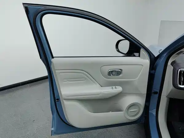 Leapmotor B10 2025