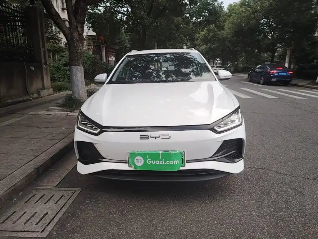 BYD e2 2023