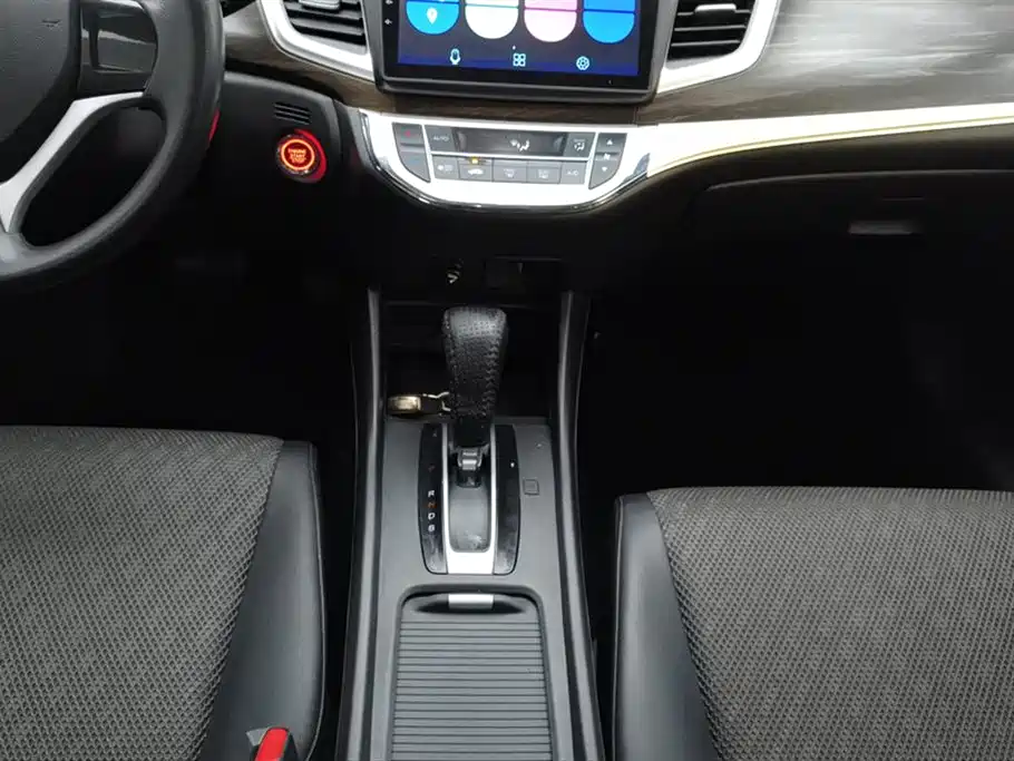 Honda Jade 2018 — фото 16