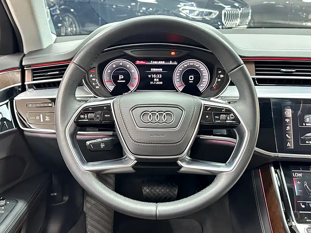 Audi A8 2023 — фото 17