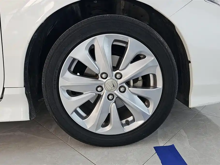 Honda Jade 2018