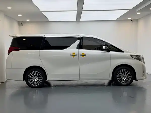 Toyota Alphard 2017