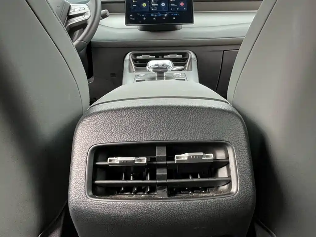 BYD Qin PLUS 2025 — фото 25