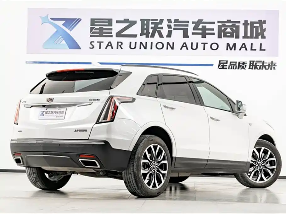 Cadillac XT5 2024 — фото 6