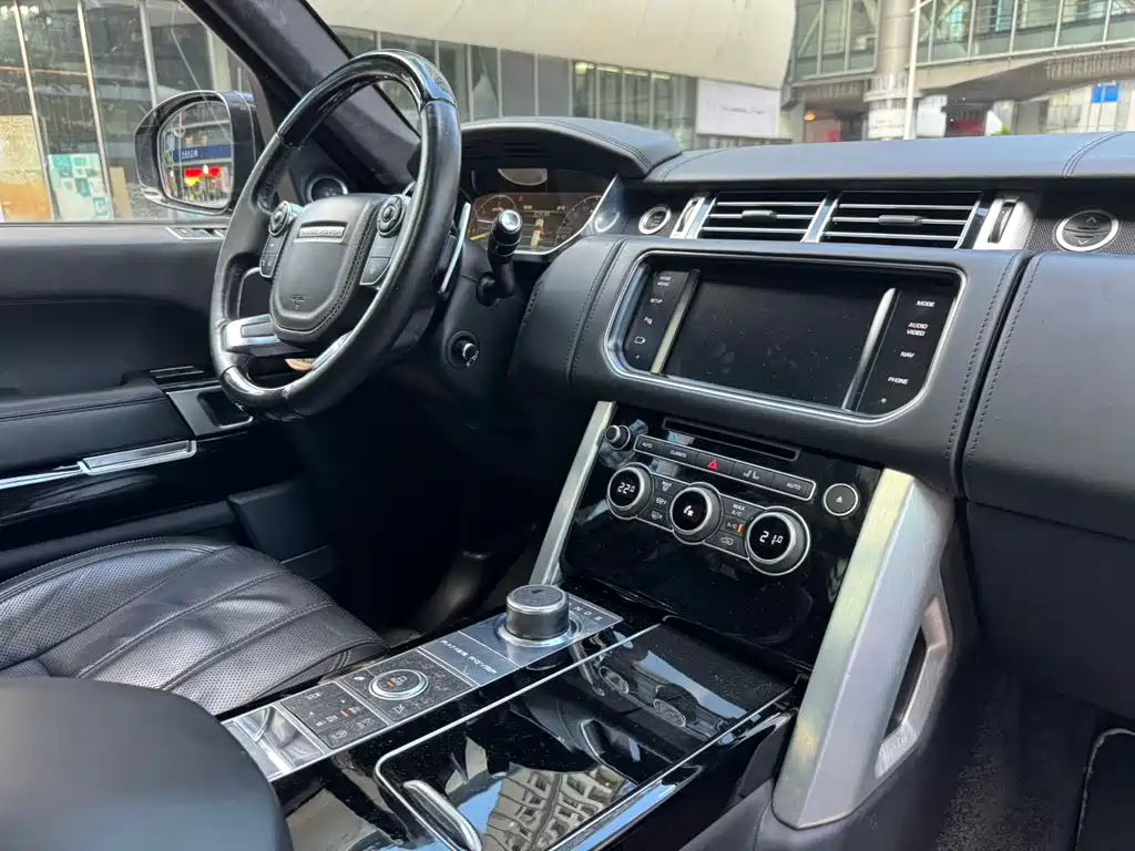 Land Rover Range Rover 2015 — фото 9