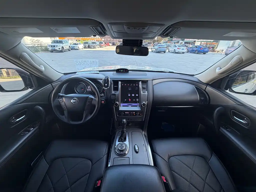 Nissan Patrol 2018 — фото 16