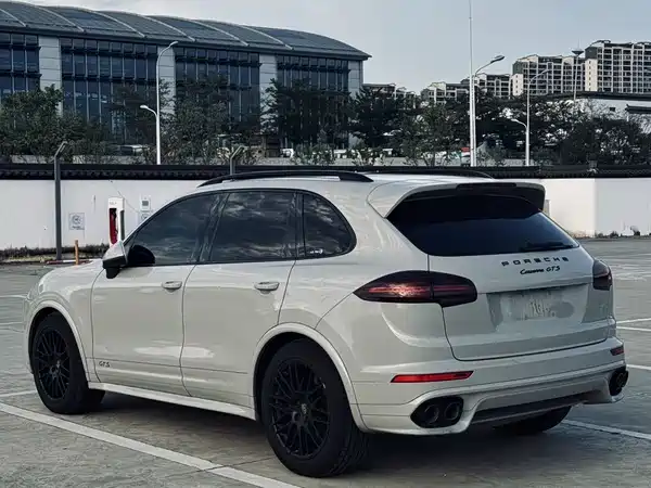 Porsche Cayenne 2015