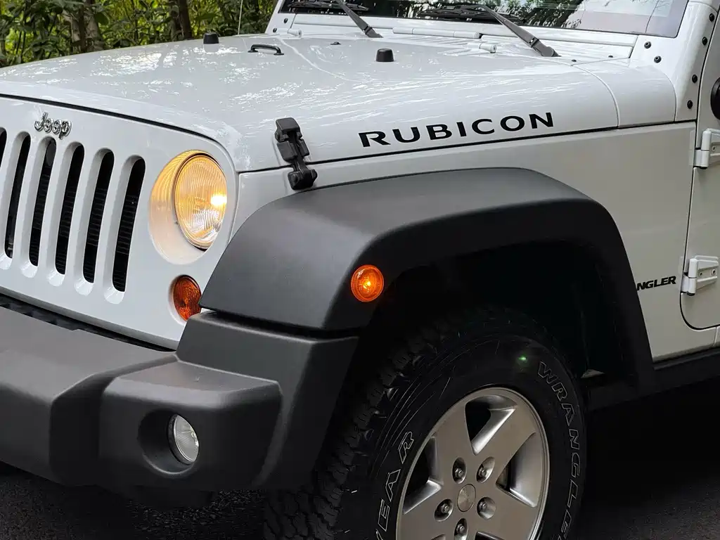 Jeep Wrangler 2011 — фото 15