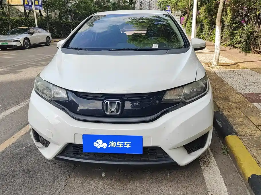 Honda Fit 2017 — фото 2